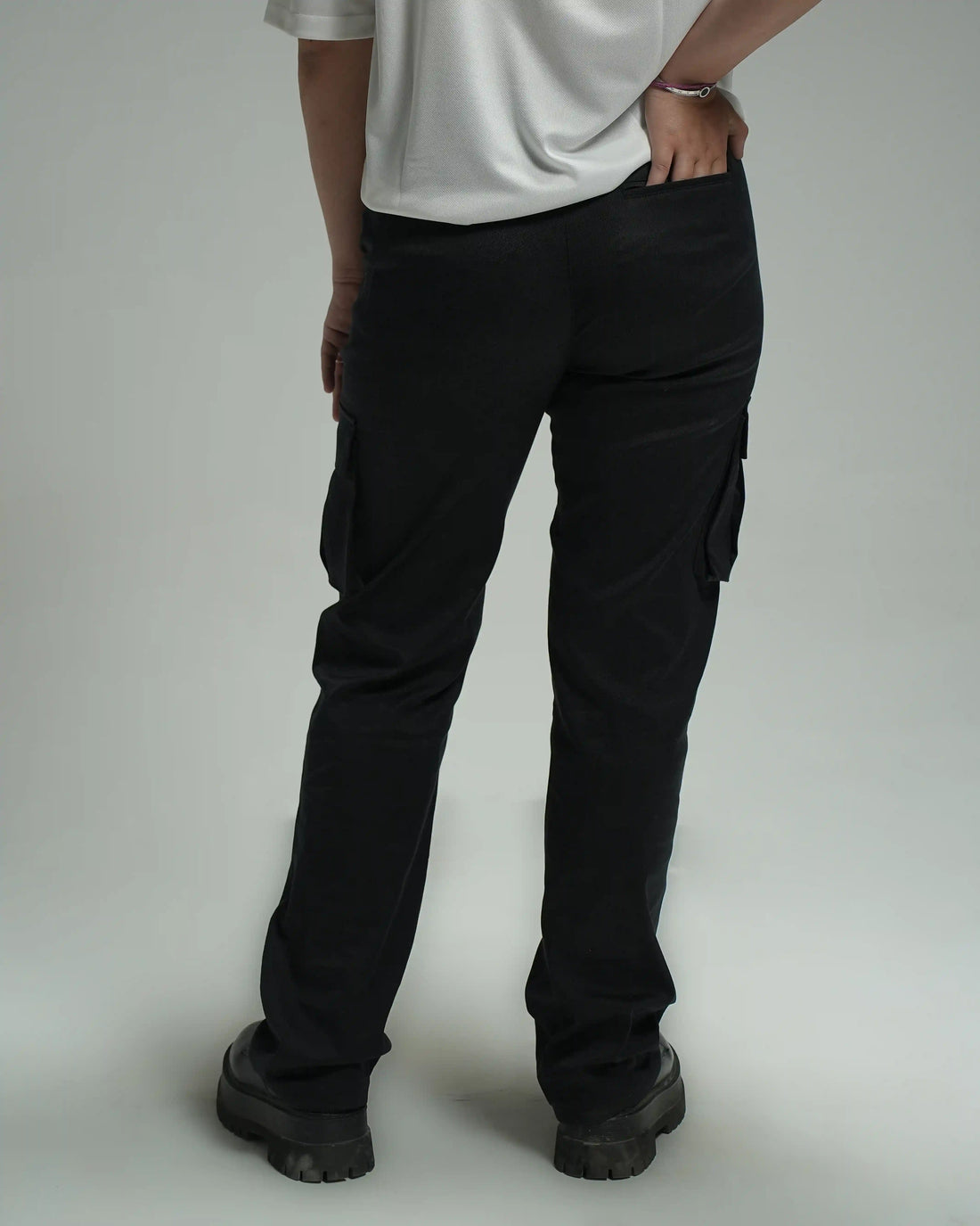 VI Pockets Cotton Cargo Pants